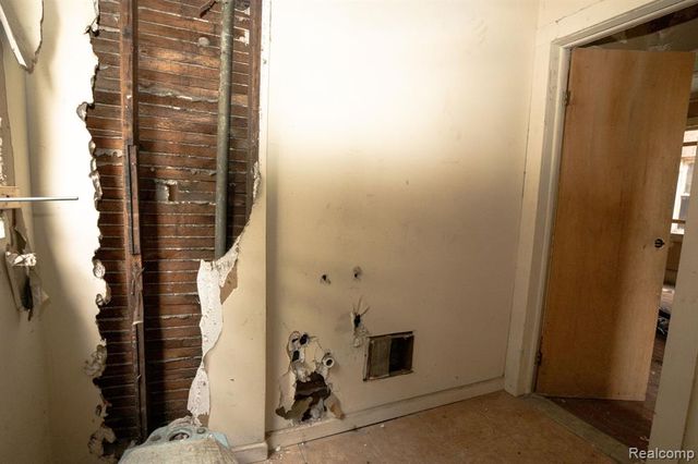 3298 Clairmount Street, Detroit, MI 48206