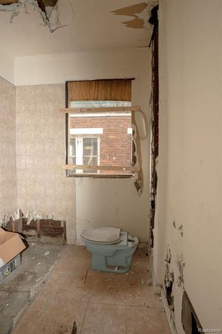 3298 Clairmount Street, Detroit, MI 48206