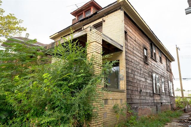 3298 Clairmount Street, Detroit, MI 48206