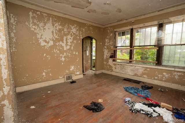 3298 Clairmount Street, Detroit, MI 48206