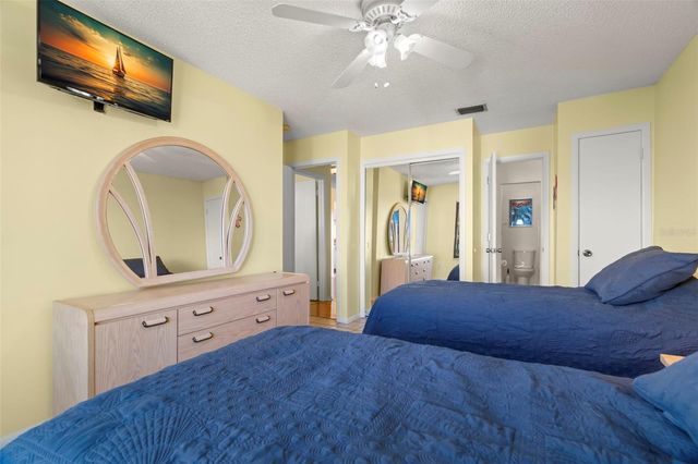 412 MOORINGS COVE DRIVE 7H, Tarpon Springs, FL 34689