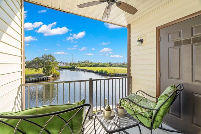 412 MOORINGS COVE DRIVE 7H, Tarpon Springs, FL 34689