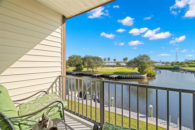 412 MOORINGS COVE DRIVE 7H, Tarpon Springs, FL 34689