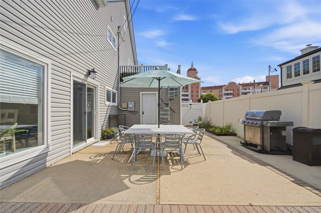 17 Richmond Road, Lido Beach, NY 11561