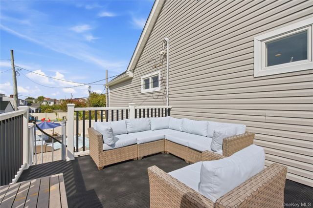 17 Richmond Road, Lido Beach, NY 11561