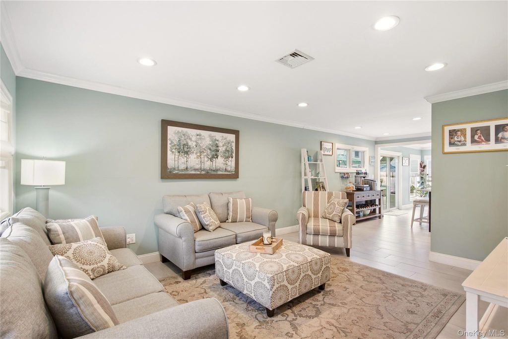 17 Richmond Road, Lido Beach, NY 11561 — photo 3
