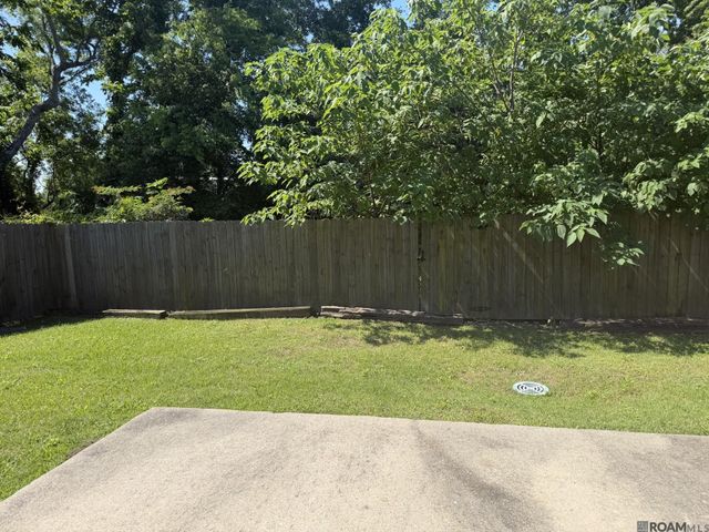 3811 Southpass Ave, Baton Rouge, LA 70820