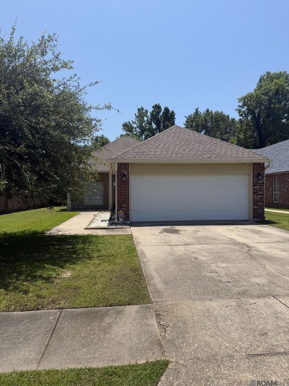 3811 Southpass Ave, Baton Rouge, LA 70820