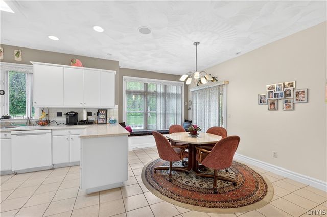 122 Jubilee Lane, New Hartford, NY 13413