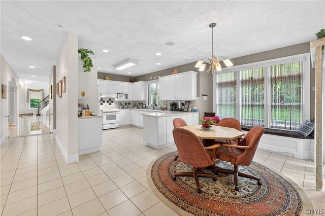 122 Jubilee Lane, New Hartford, NY 13413
