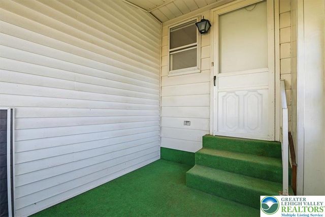 141 Lynnwood Street, Allentown City, PA 18103