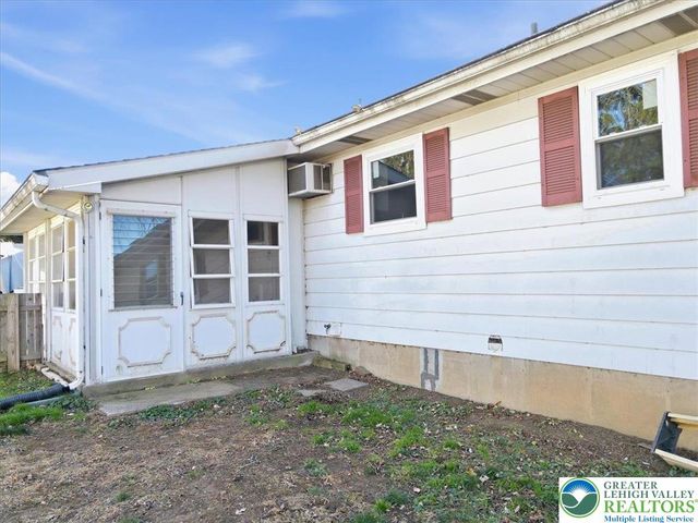 141 Lynnwood Street, Allentown City, PA 18103