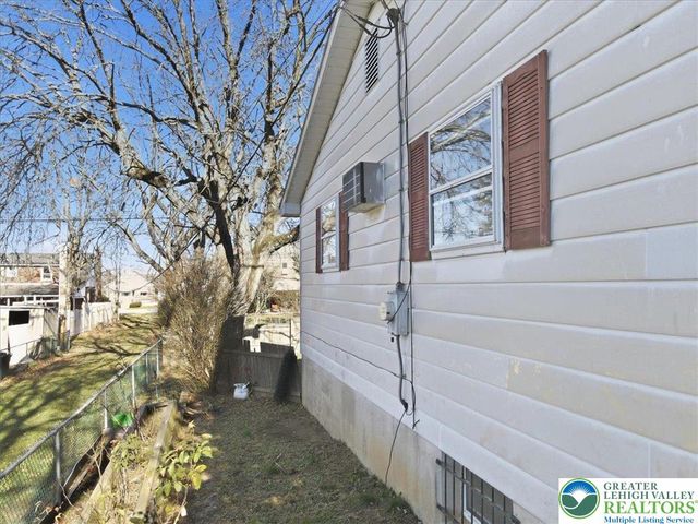 141 Lynnwood Street, Allentown City, PA 18103