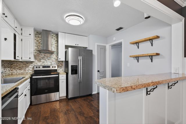 3256 FRUITWOOD Lane, Jacksonville, FL 32277