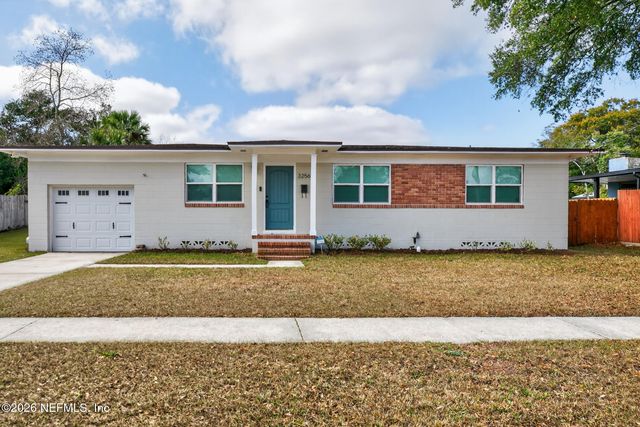 3256 FRUITWOOD Lane, Jacksonville, FL 32277