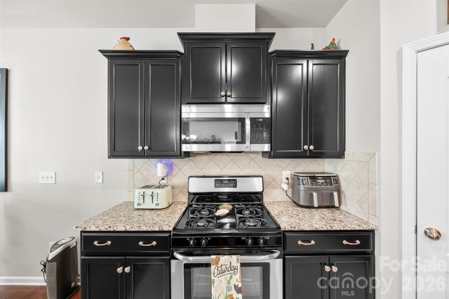 3261 Yarmouth Lane, Gastonia, NC 28056