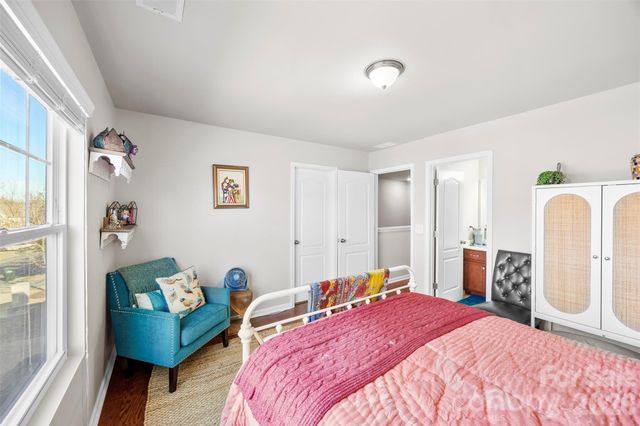 3261 Yarmouth Lane, Gastonia, NC 28056