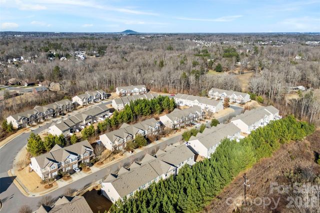 3261 Yarmouth Lane, Gastonia, NC 28056