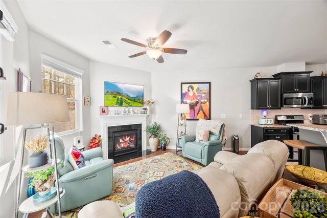 3261 Yarmouth Lane, Gastonia, NC 28056