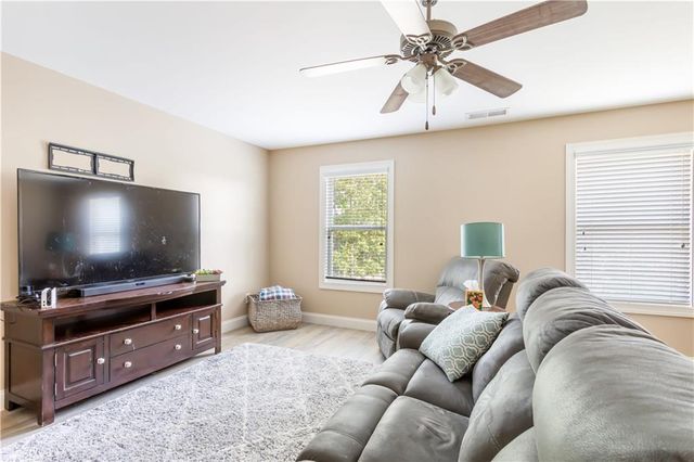 812 Brown Thrasher Way, Bremen, GA 30110