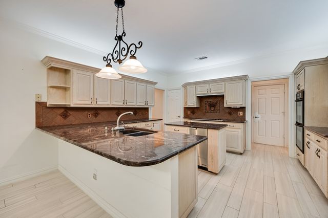 2302 Southbay Circle, Rowlett, TX 75088