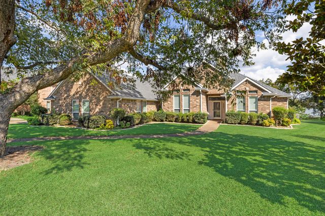 2302 Southbay Circle, Rowlett, TX 75088