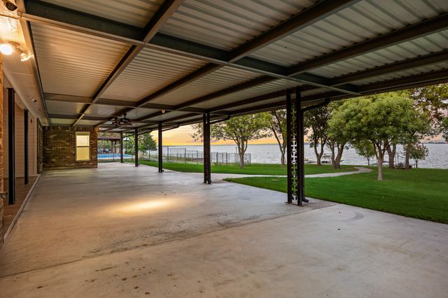 2302 Southbay Circle, Rowlett, TX 75088
