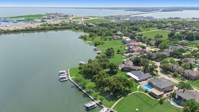 2302 Southbay Circle, Rowlett, TX 75088