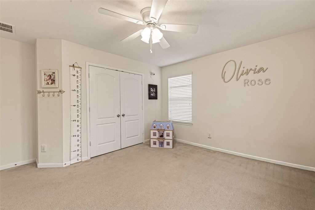 Image 24 of property listing at 25210 Stone Tower Court, Katy, TX 77493