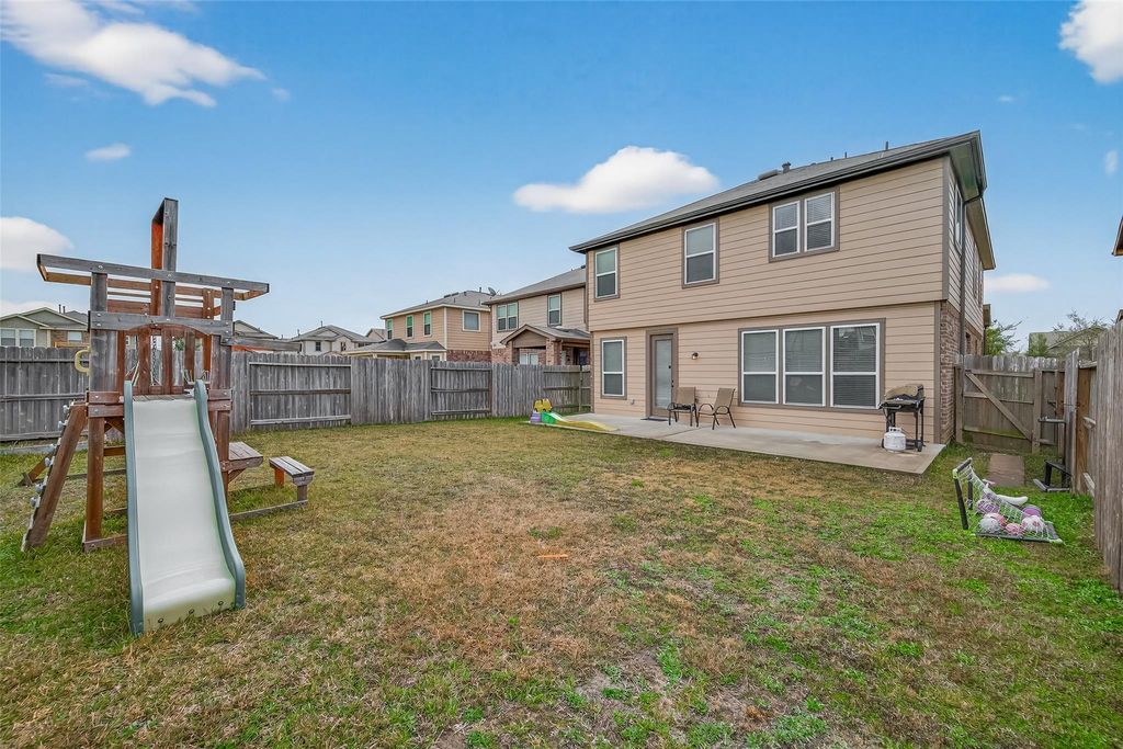 Image 39 of property listing at 25210 Stone Tower Court, Katy, TX 77493