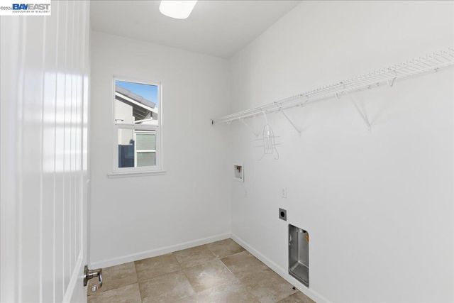 369 W Tuscan Ln, Mountain House, CA 95391