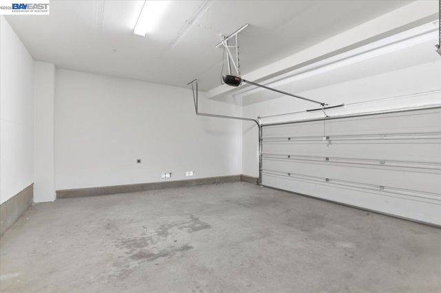 369 W Tuscan Ln, Mountain House, CA 95391