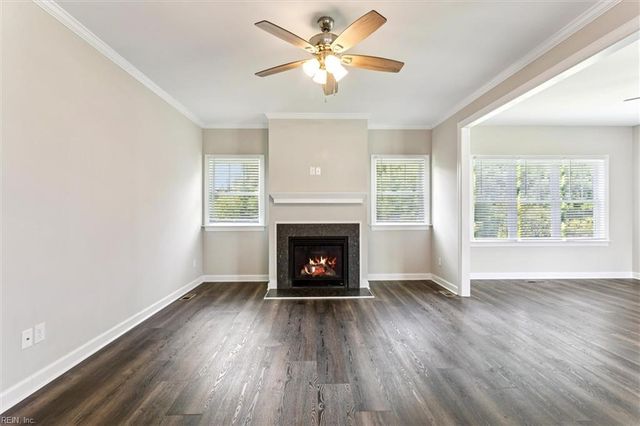 108 Osborne LN, Seaford, VA 23696