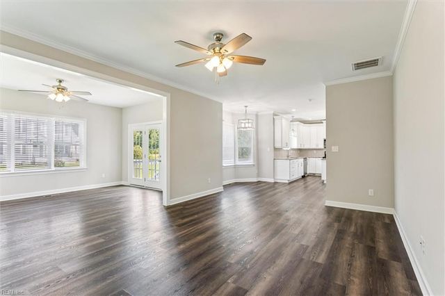 108 Osborne LN, Seaford, VA 23696