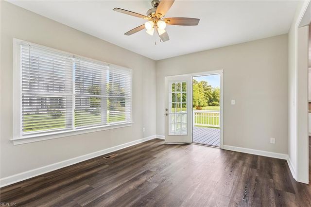 108 Osborne LN, Seaford, VA 23696