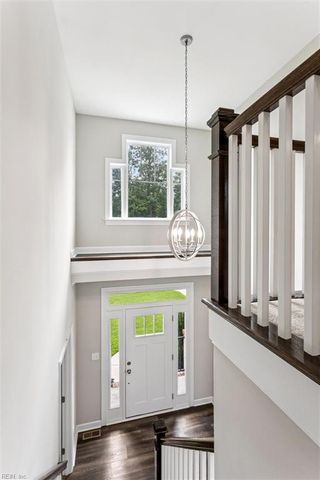 108 Osborne LN, Seaford, VA 23696