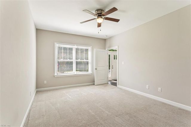 108 Osborne LN, Seaford, VA 23696