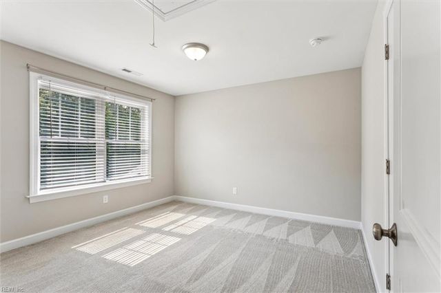 108 Osborne LN, Seaford, VA 23696