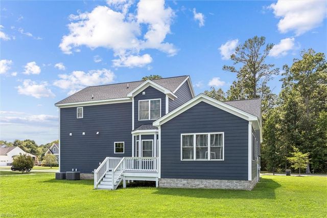 108 Osborne LN, Seaford, VA 23696