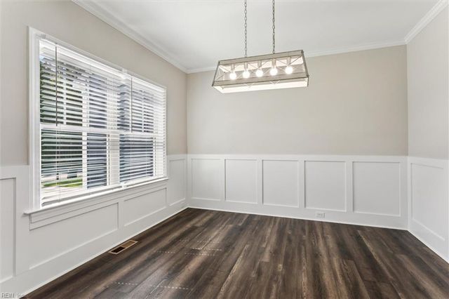 108 Osborne LN, Seaford, VA 23696