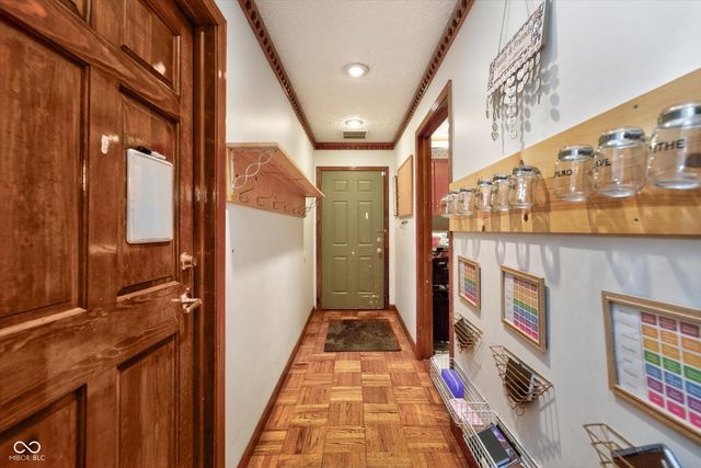 9641 Hamilton Hills Drive, Fishers, IN 46038