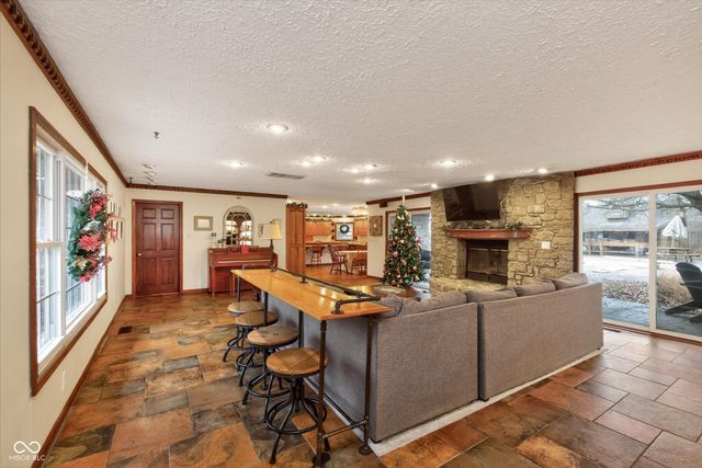 9641 Hamilton Hills Drive, Fishers, IN 46038