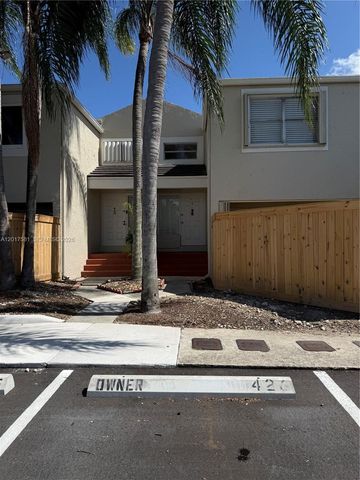 6820 SW 45th Ln 139, Miami, FL 33155