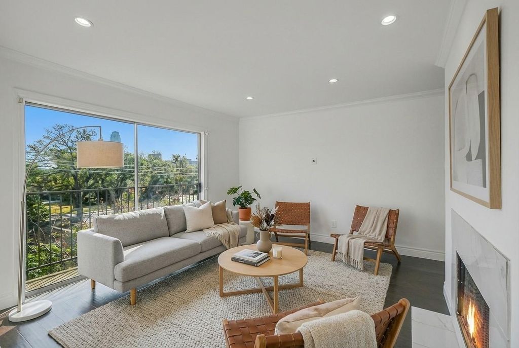 2333 Bering Drive 334, Houston, TX 77057