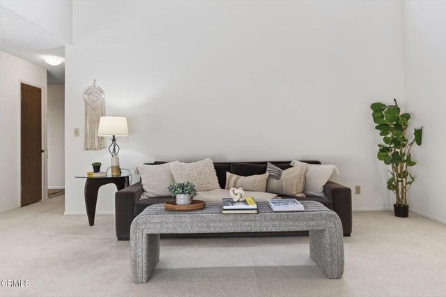 410 Church Road 38, Ojai, CA 93023