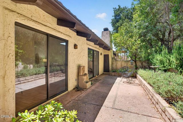 410 Church Road 38, Ojai, CA 93023