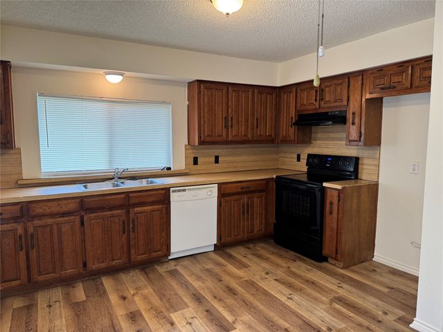 2217 Woodcreek A, Carrollton, TX 75006