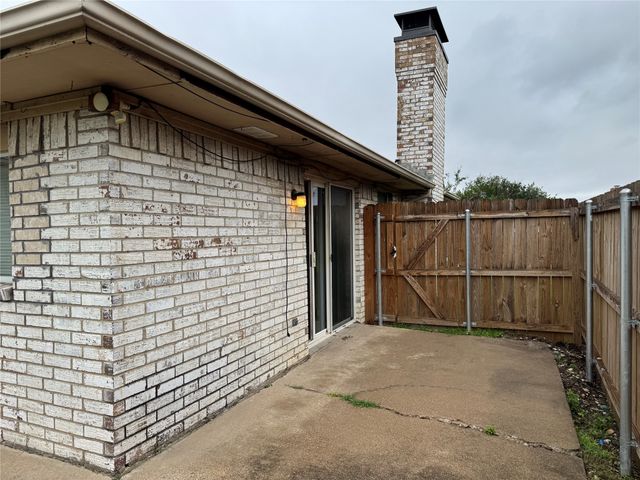 2217 Woodcreek A, Carrollton, TX 75006