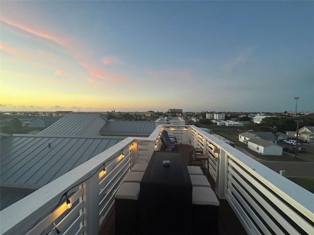 410 N Station St B, Port Aransas, TX 78373