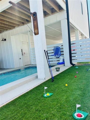 410 N Station St B, Port Aransas, TX 78373
